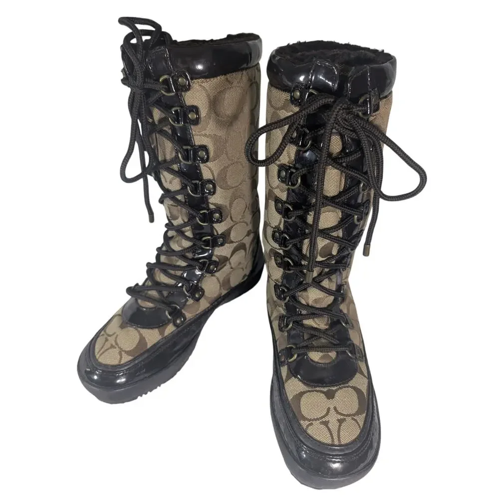 COACH! BROWN MONOGRAM & PATENT LEATHER INSULATED LACE UP WINTER BOOTS! SZ 6.5M